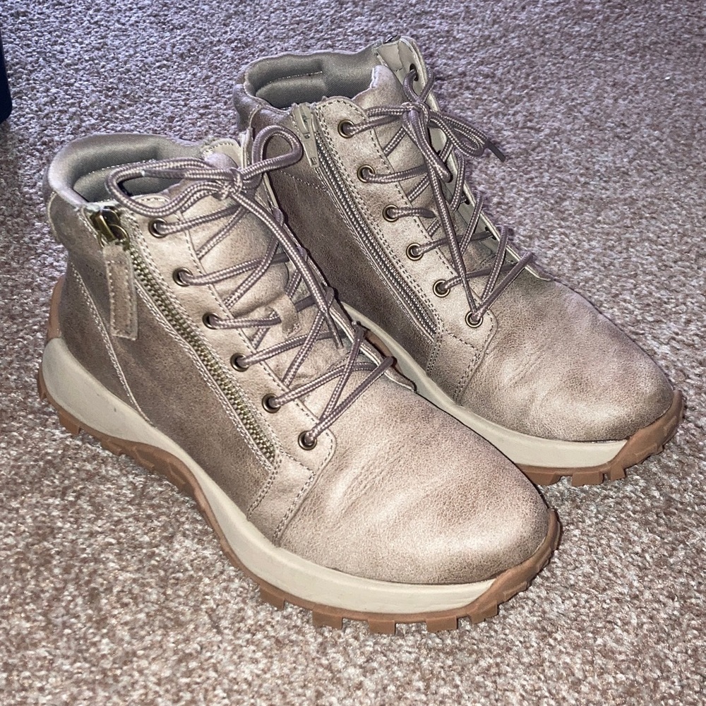 Taupe Zip-up and Laced Fashionable Hiking Boots